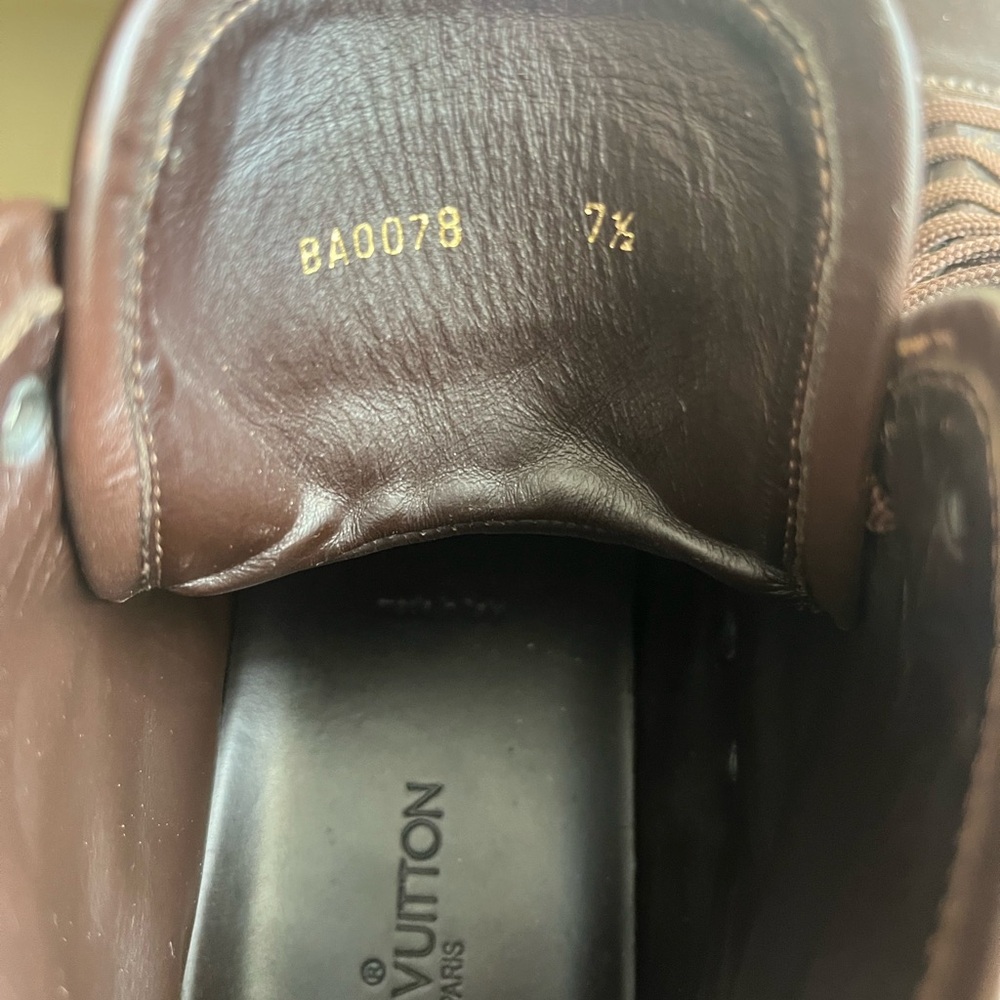 Authentic LV Damier leather High-Top Sneakers - Picture 8 of 10